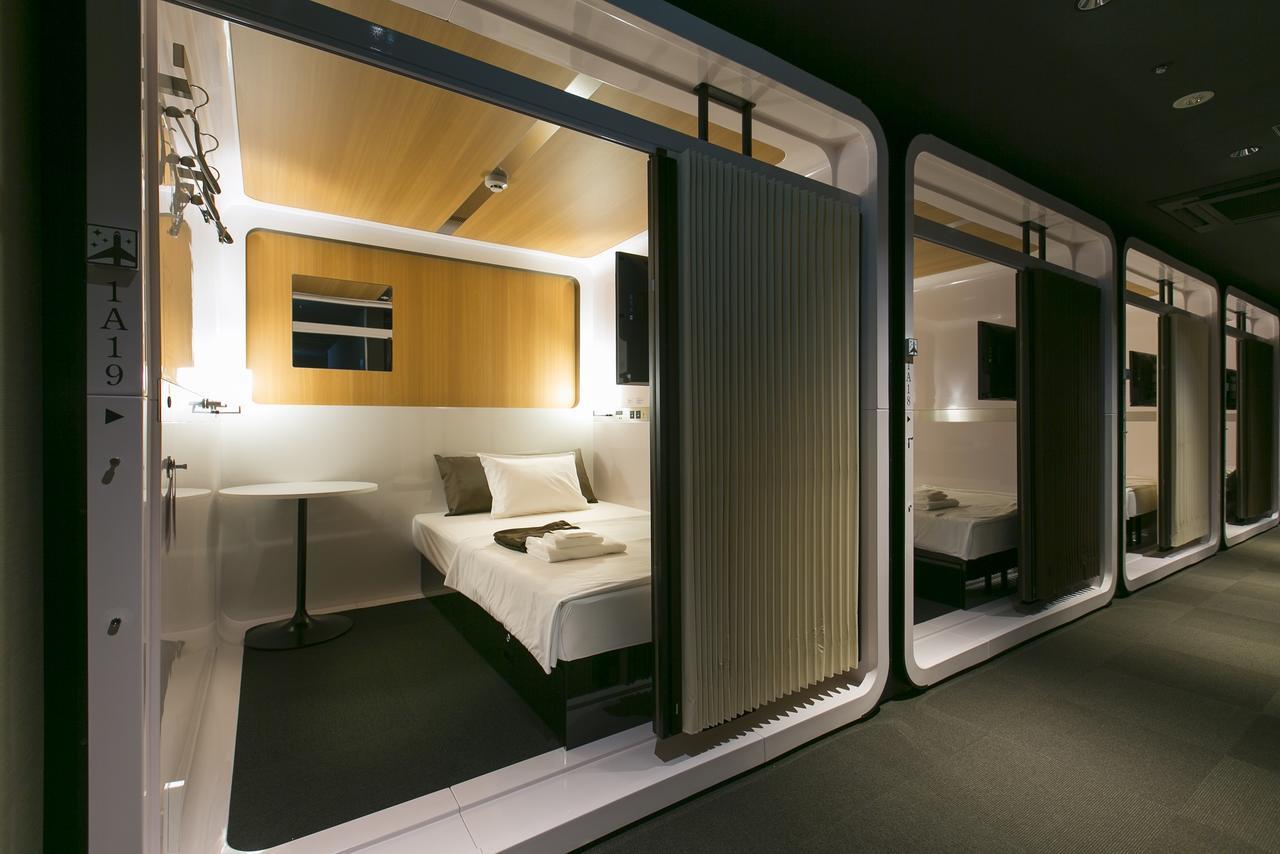 First Cabin Hanshin Nishiumeda Oszaka Kültér fotó